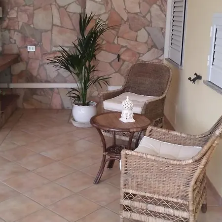 Alice Nocleg ze śniadaniem Villasimius