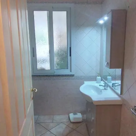 Alice Nocleg ze śniadaniem 3*